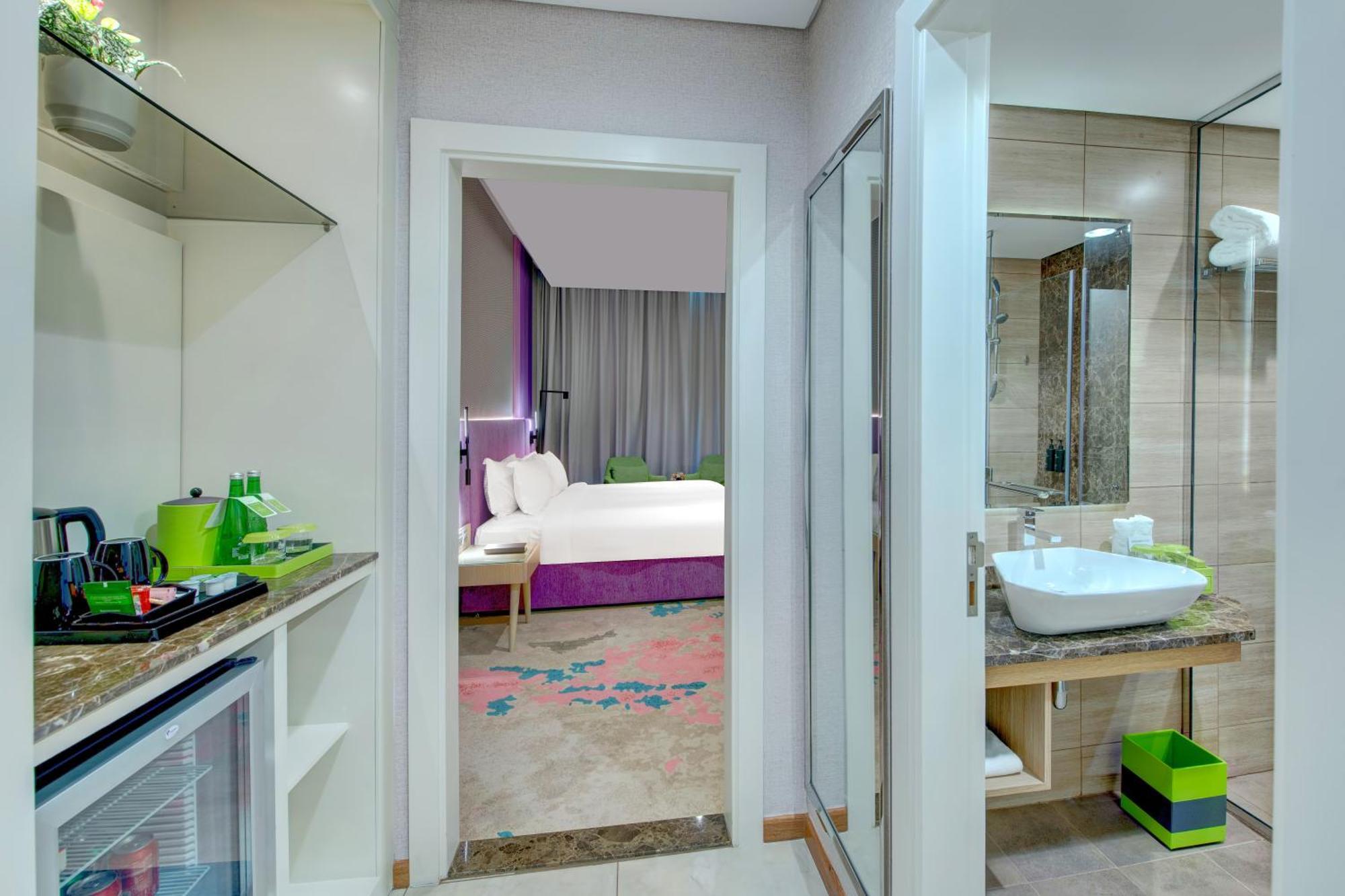 La Quinta By Wyndham Abu Dhabi Al Wahda Exterior foto