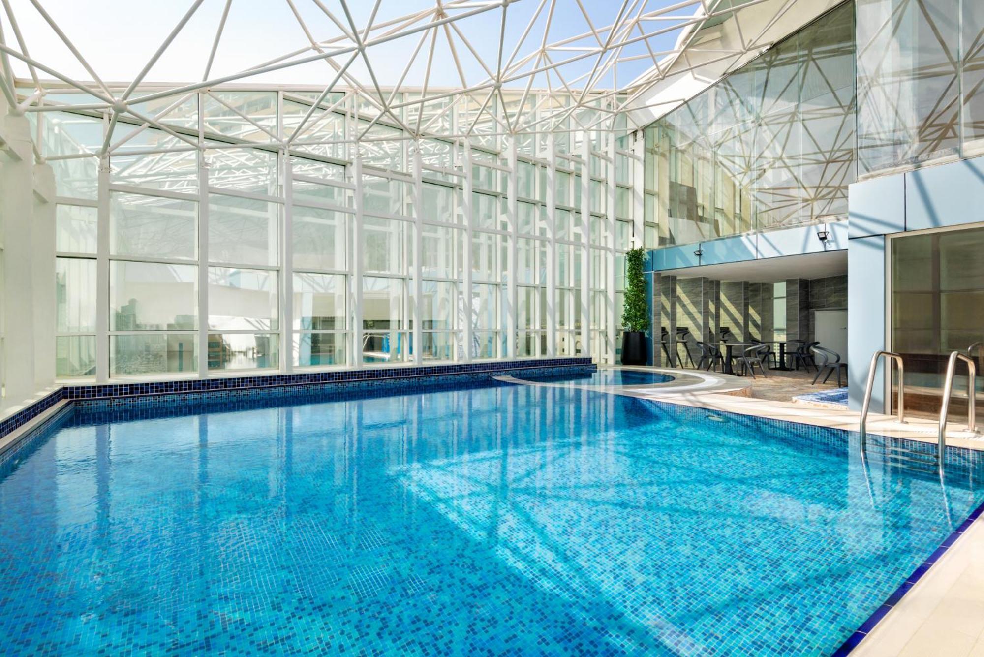La Quinta By Wyndham Abu Dhabi Al Wahda Exterior foto